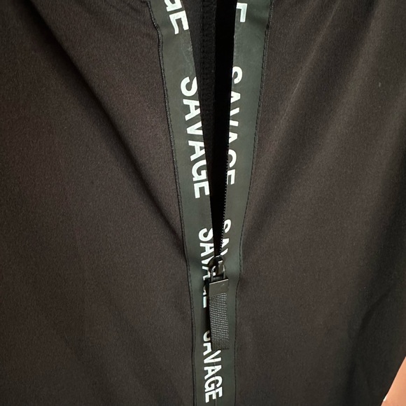 Black Sleeveless Savage Stretch Zip-Up Romper Size Medium Sexy Baddie Hot - Picture 9 of 9